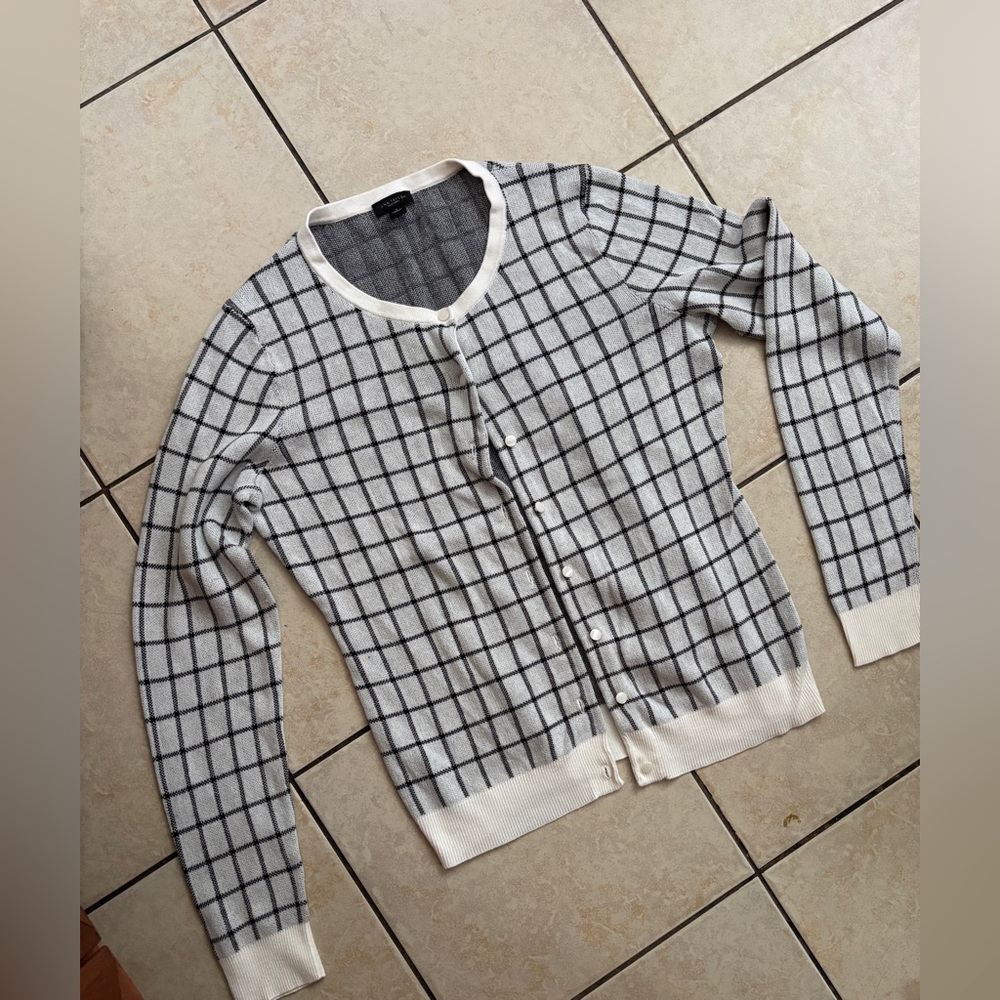 Ann Taylor Factory Gray and White Windowpane Knit Button-Front